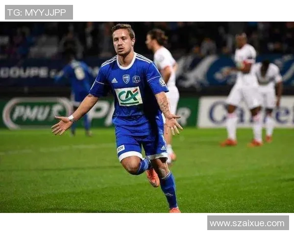 格勒诺布与阿雅的精彩对决揭示法甲联赛的激烈竞争与球队实力较量